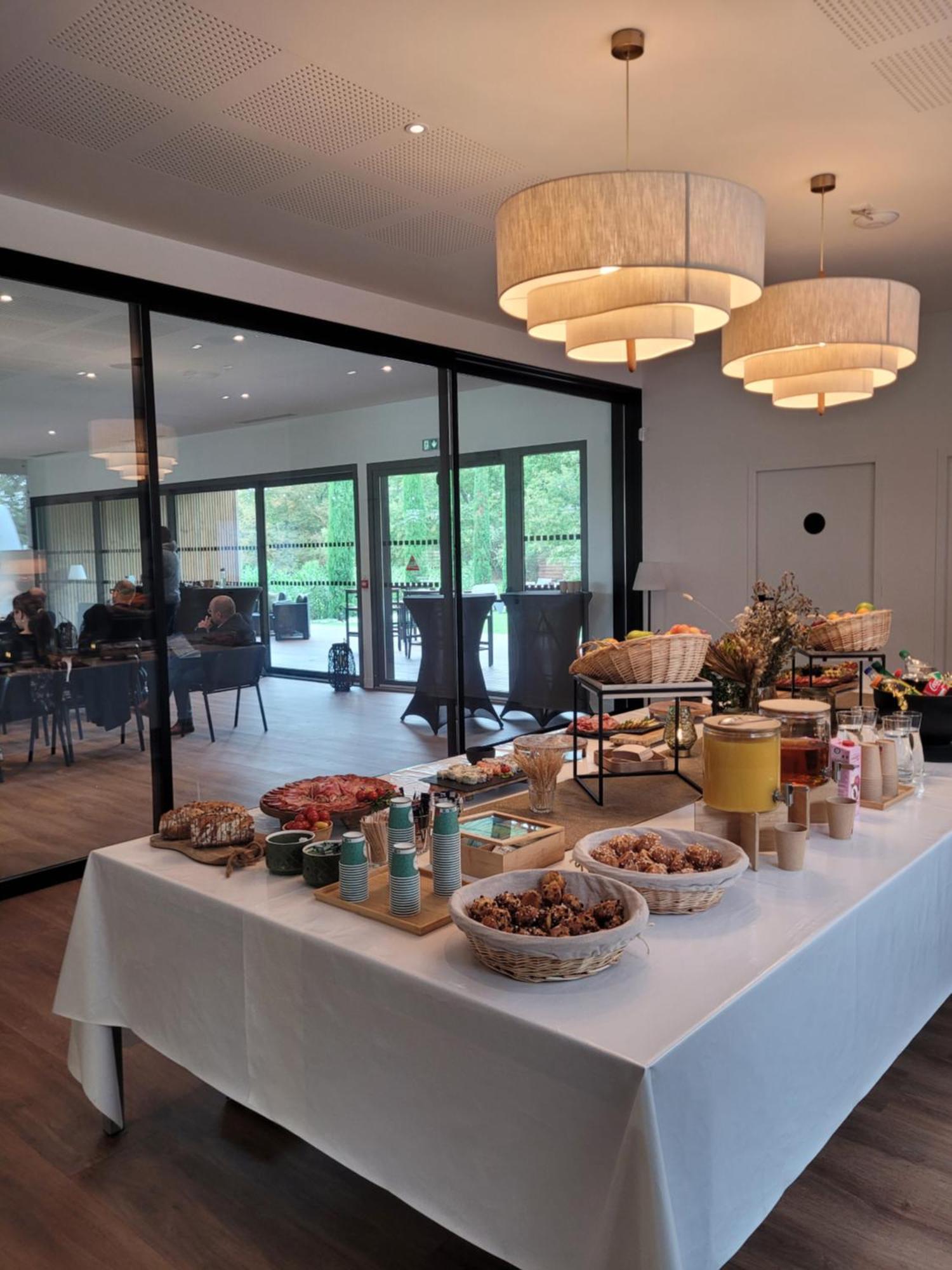Hotel & Seminaire Le Patio Occitan - Toulouse Ouest - La Ramee Cugnaux Eksteriør bilde